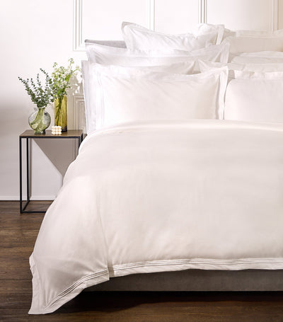 Harrods Harrods of London Richmond Single Duvet Cover Set 130cm x 200cm- Buy online at McGrocer