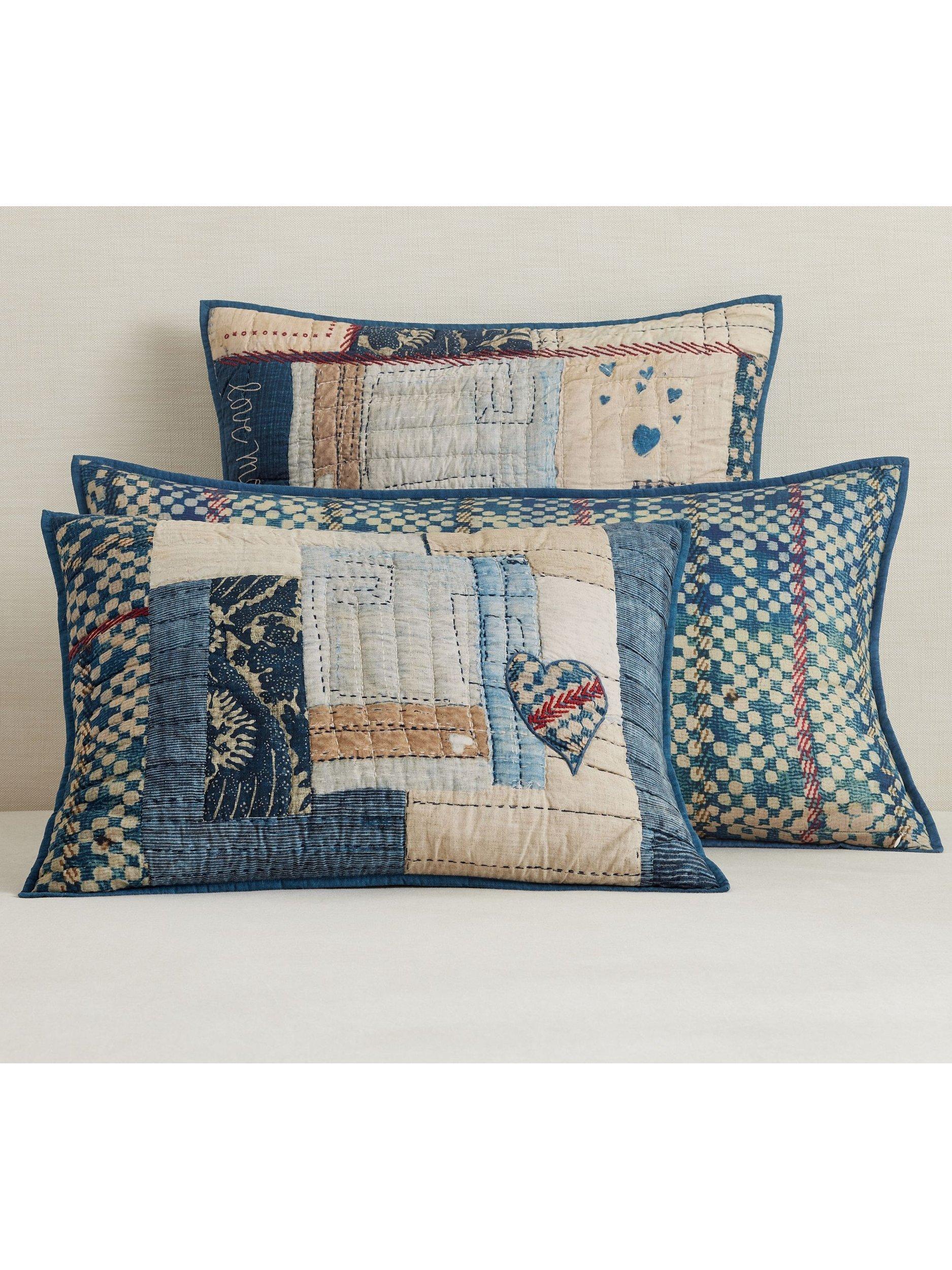 Pottery Barn Love reversible quilted bedspread kingsize, UK version