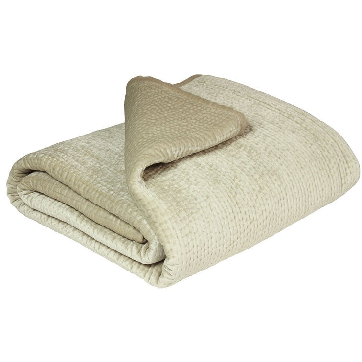 Paoletti quilted bedspread cream colour, imported from the UK