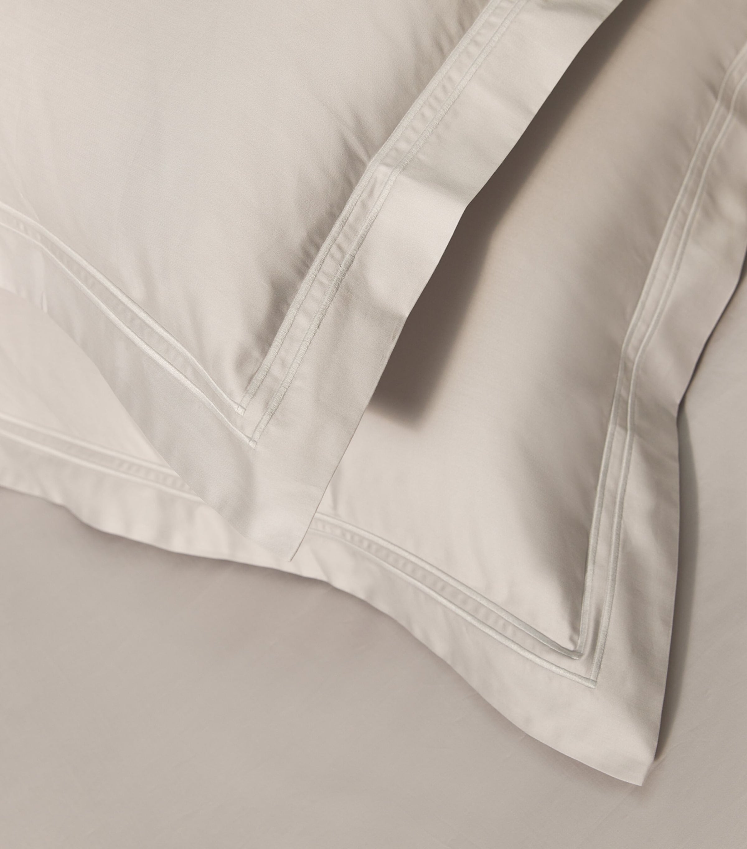Harrods Brompton II King Fitted Bed Sheet, UK version
