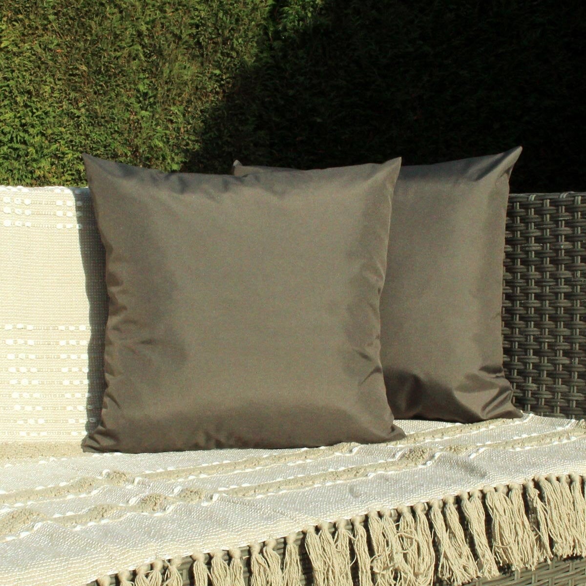Furn outdoor cushion 2 pack 43x43cm UK version
