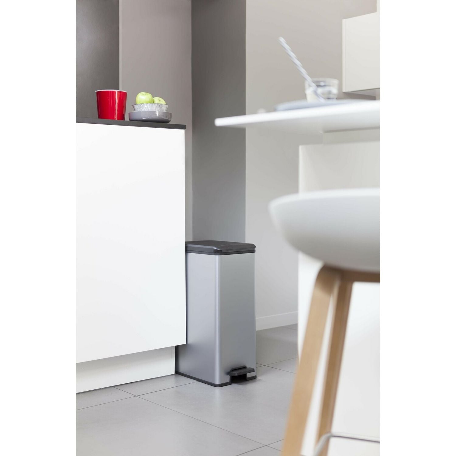Curver slim bin 40 litre silver - British product