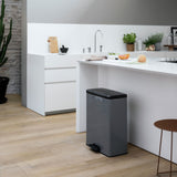 Curver pedal bin cool grey 65L, imported from the UK