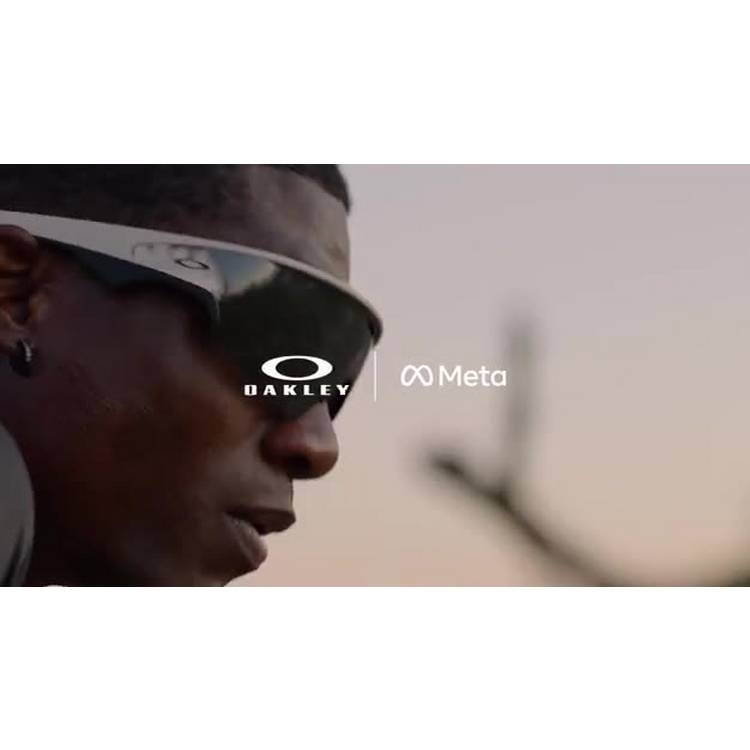 Oakley Meta Vanguard smart glasses white Prizm Black lens, imported from the UK