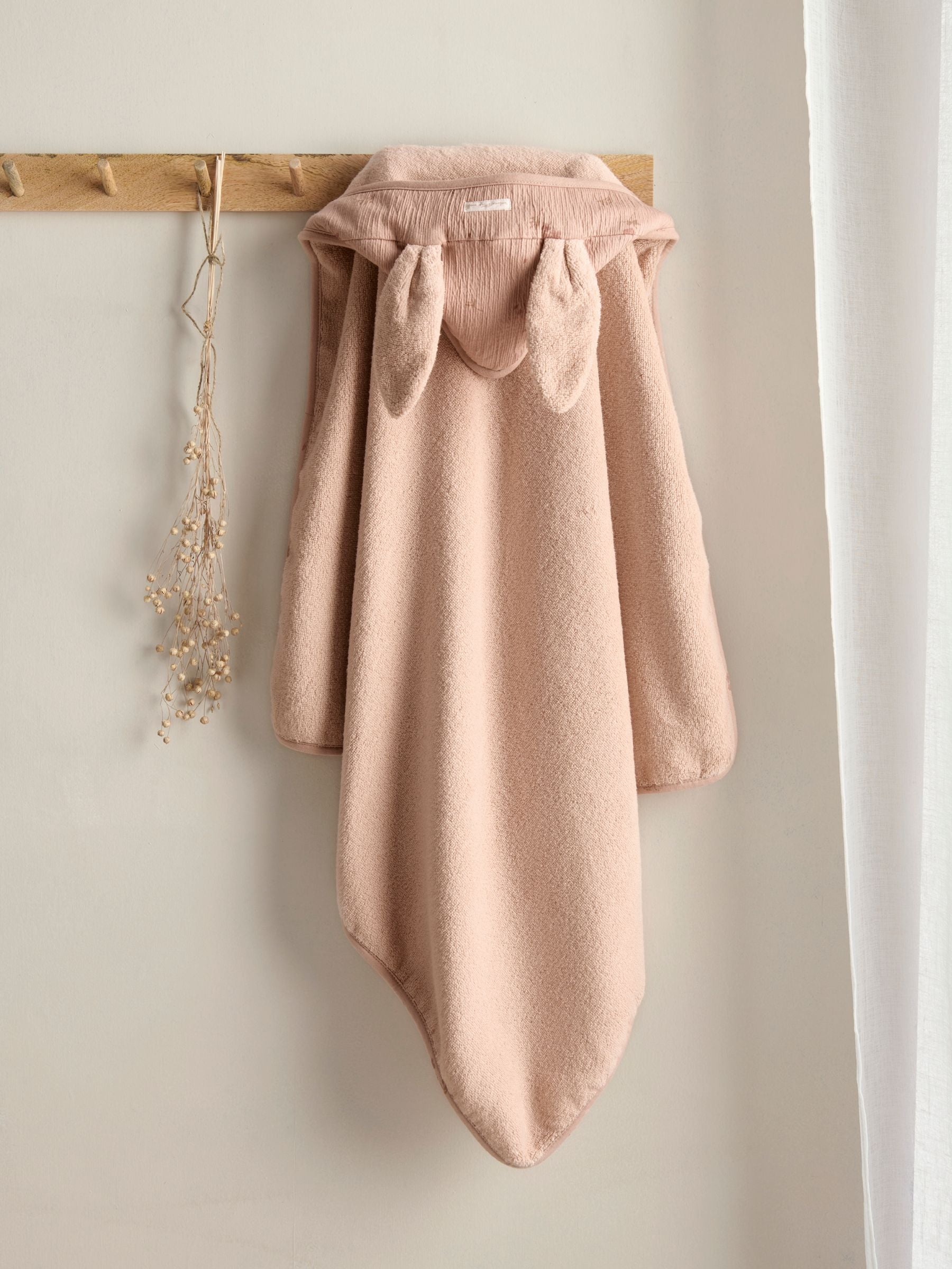 Mamas & Papas pink wildflower hooded towel 75x75cm, imported from the UK