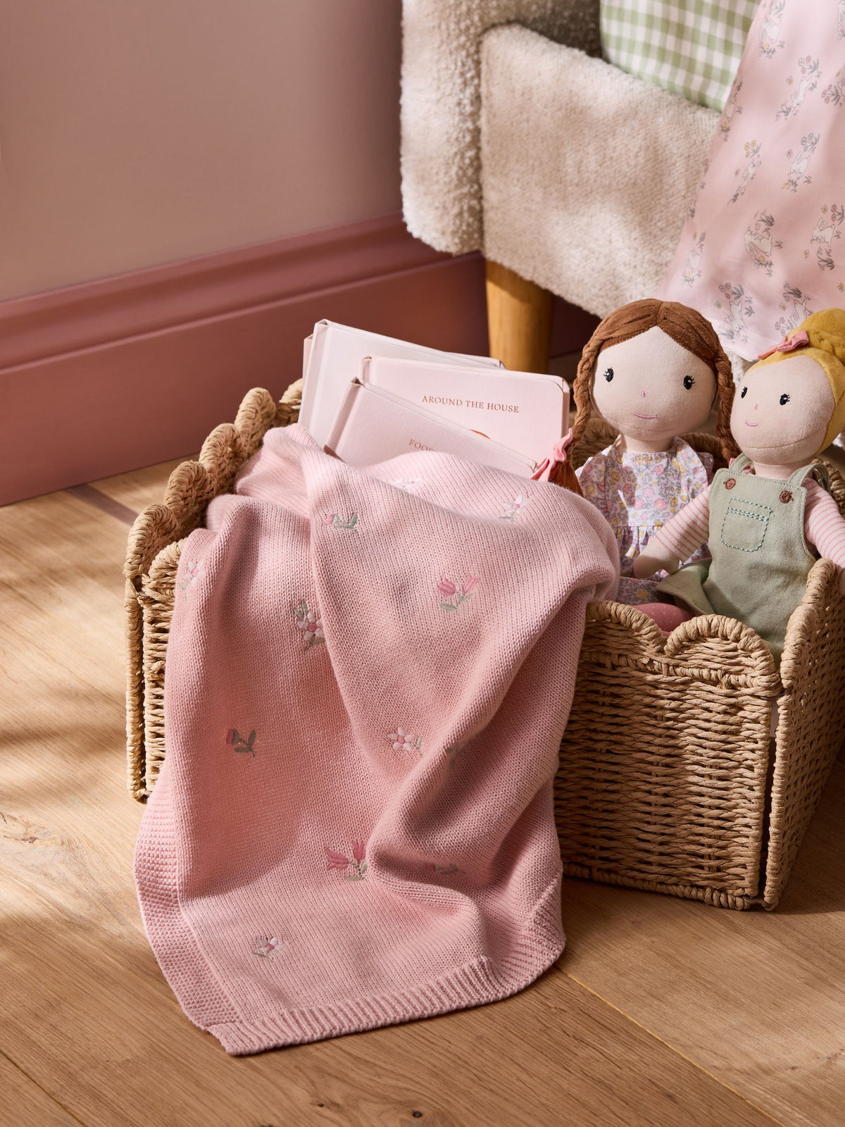 Jojo Maman Bébé pink embroidered flower knitted baby blanket, UK version