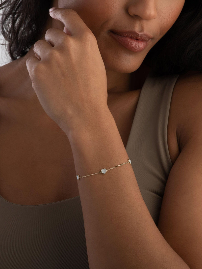 Beaverbrooks Gold 9ct Mother of Pearl Heart Bracelet 17.5cm - British product