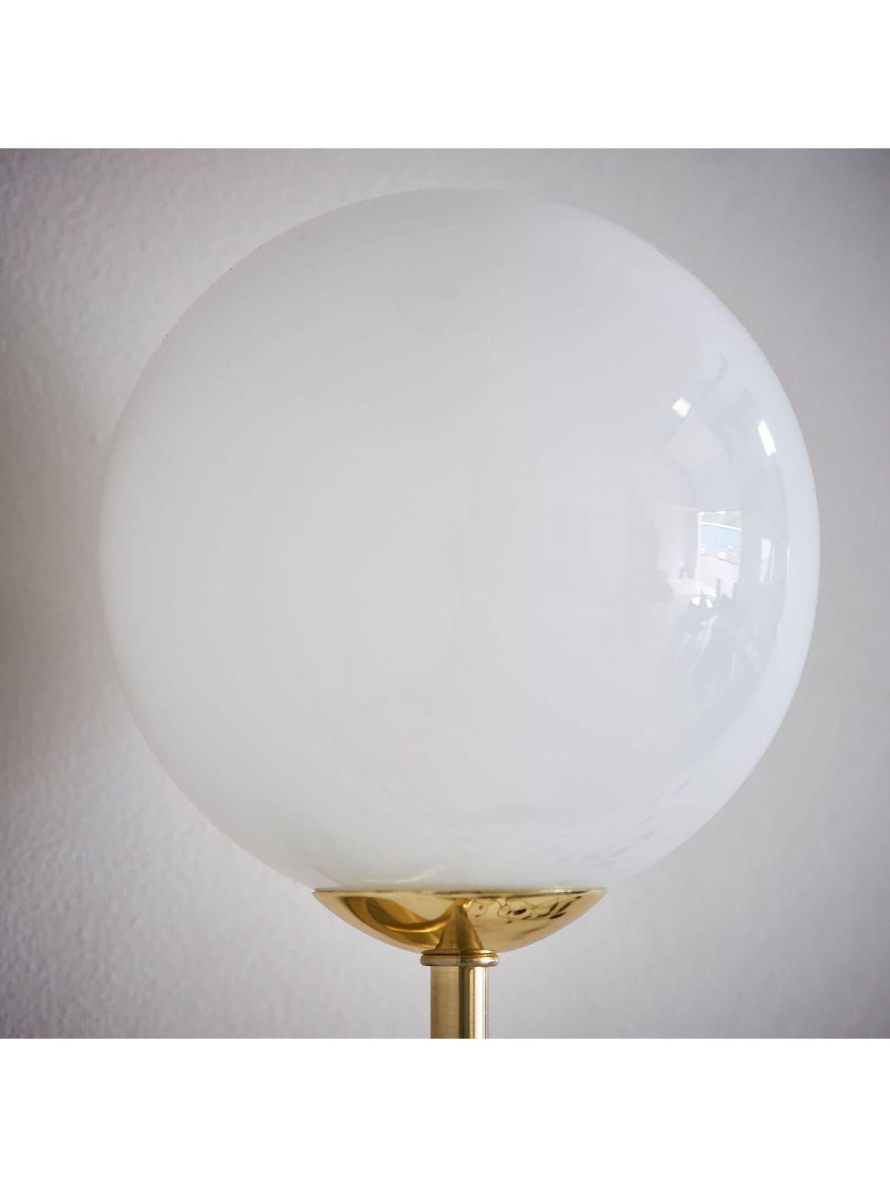 Gallery Home Springfield wall light in brushed gold with 14cm height - British product