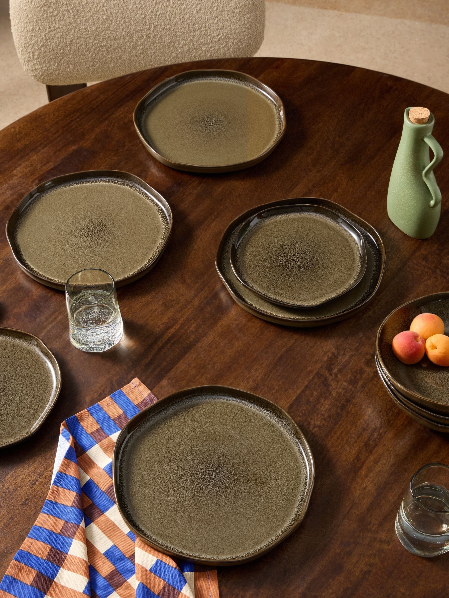 MADE.COM brown Vinnie dinner plates set of 4 - British product