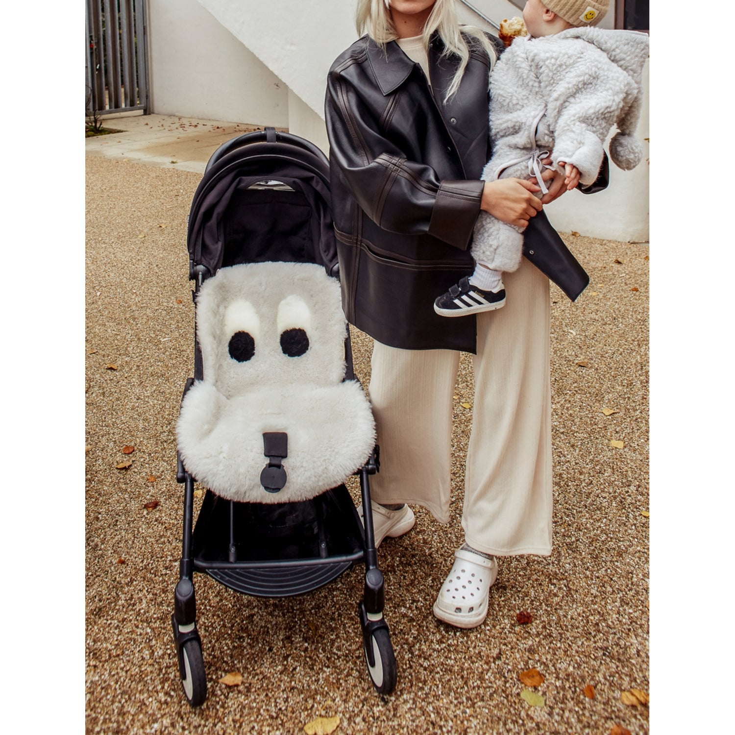 BINIBAMBA sheepskin pram liner yin-yang design 69x48cm - British product