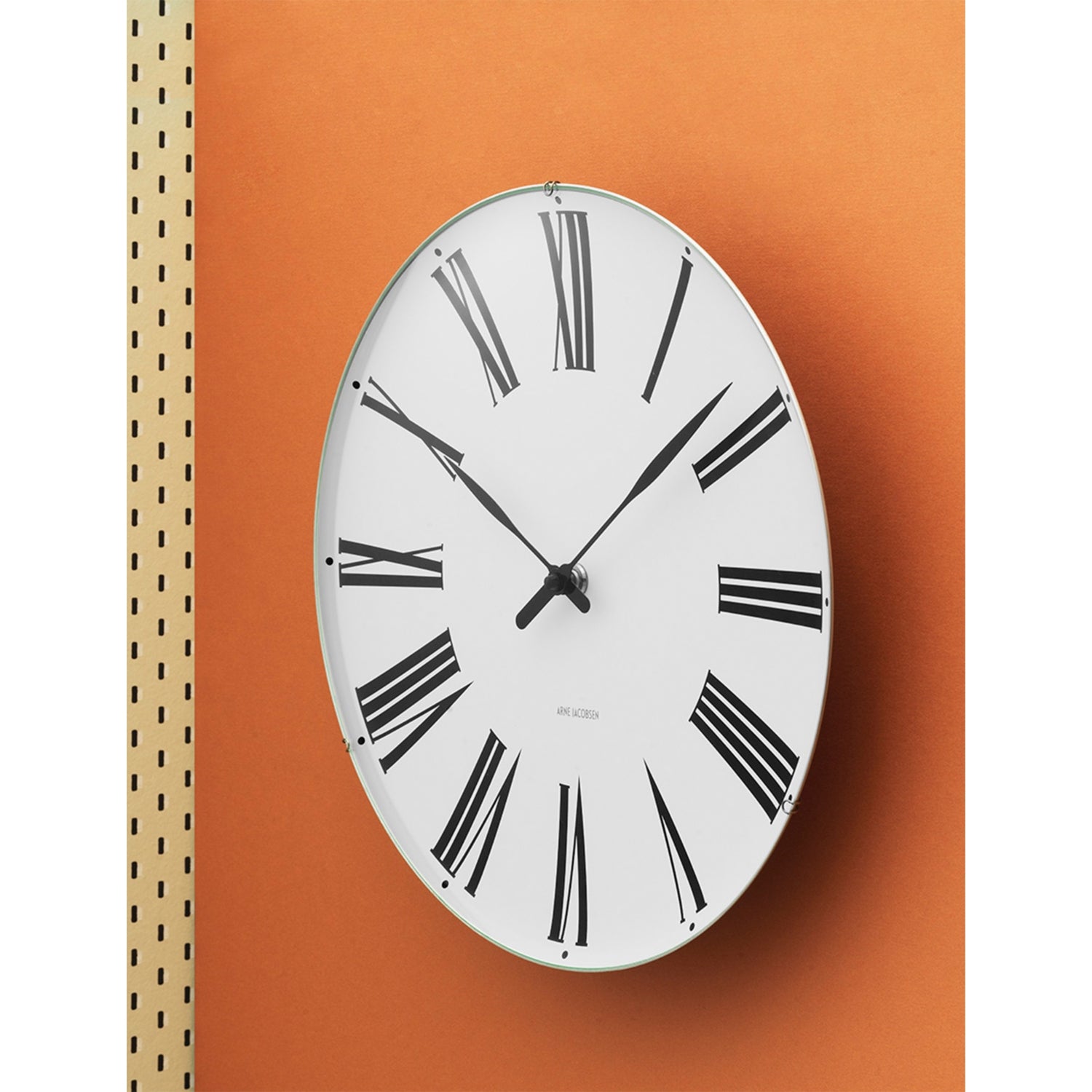 Roman wall clock 29cm (British brand)