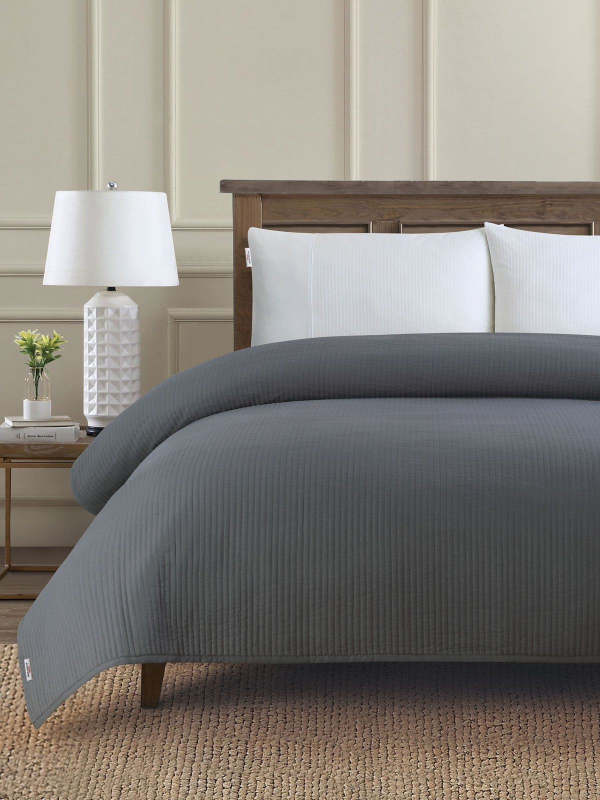 U.S. Polo Assn. Tornado Channel Row quilted bedspread 240x220cm - British product