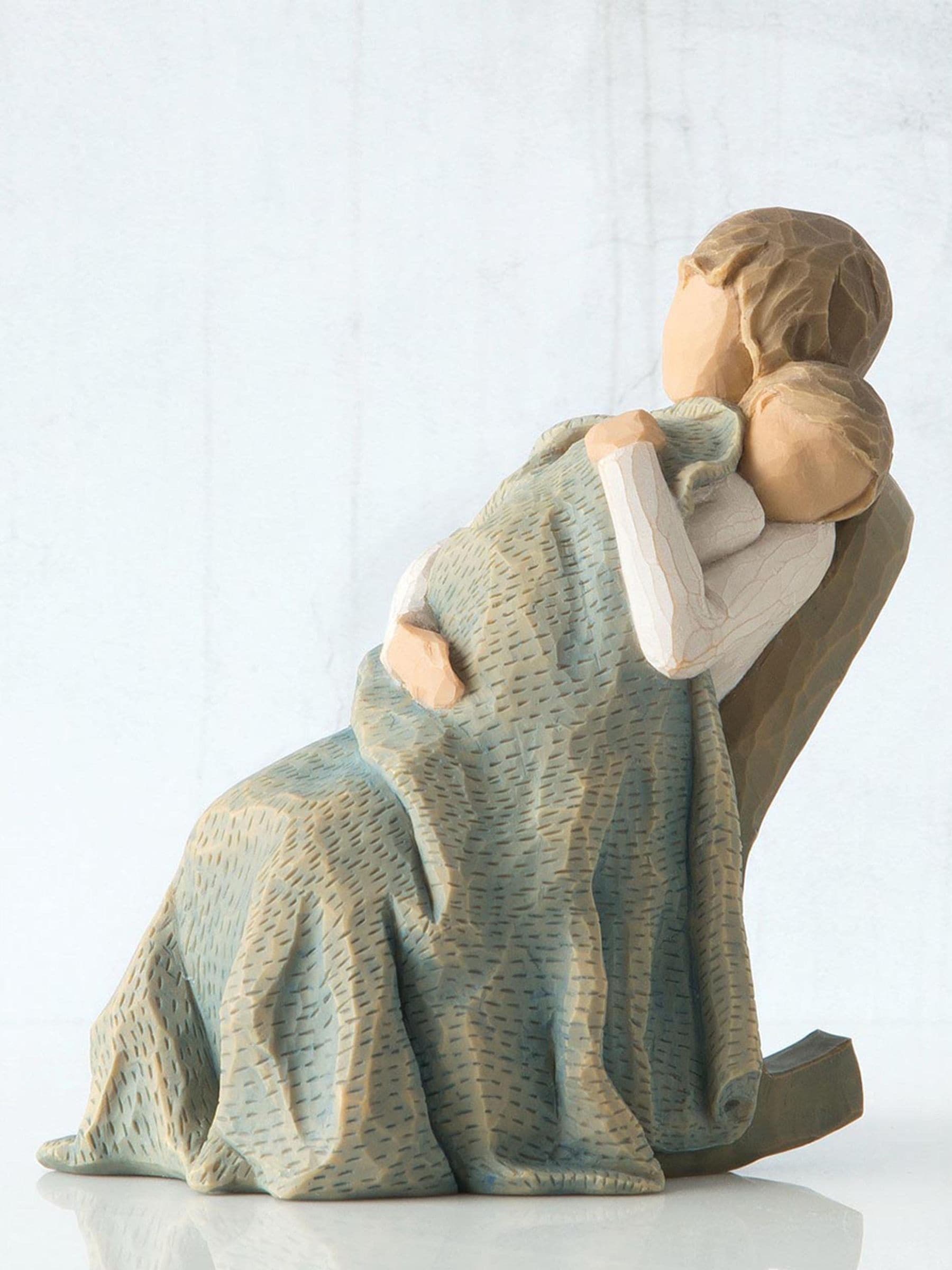 Willow Tree off white quilt figurine 14cm, imported from the UK
