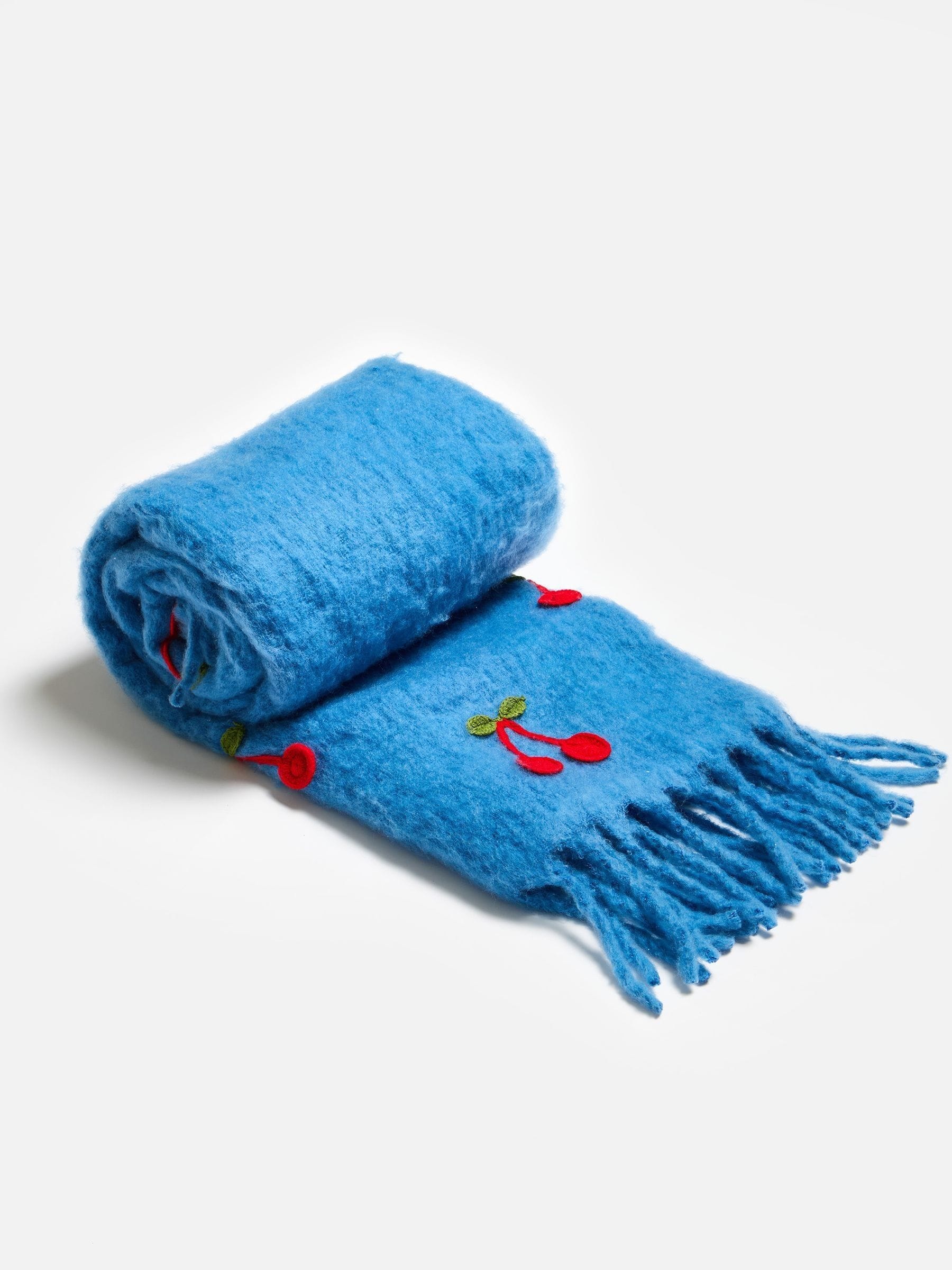 Oliver Bonas blue crochet cherries throw 170x130cm - British product