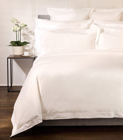 Harrods Harrods of London Chester Double Flat Bed Sheet 230cm x 260cm- Buy online at McGrocer
